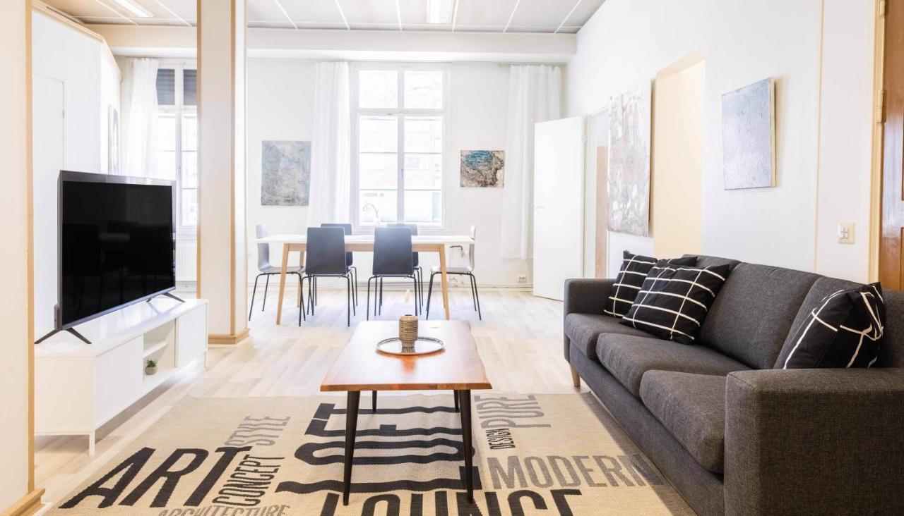 Vanha Postitalo Varkaus Exteriör bild