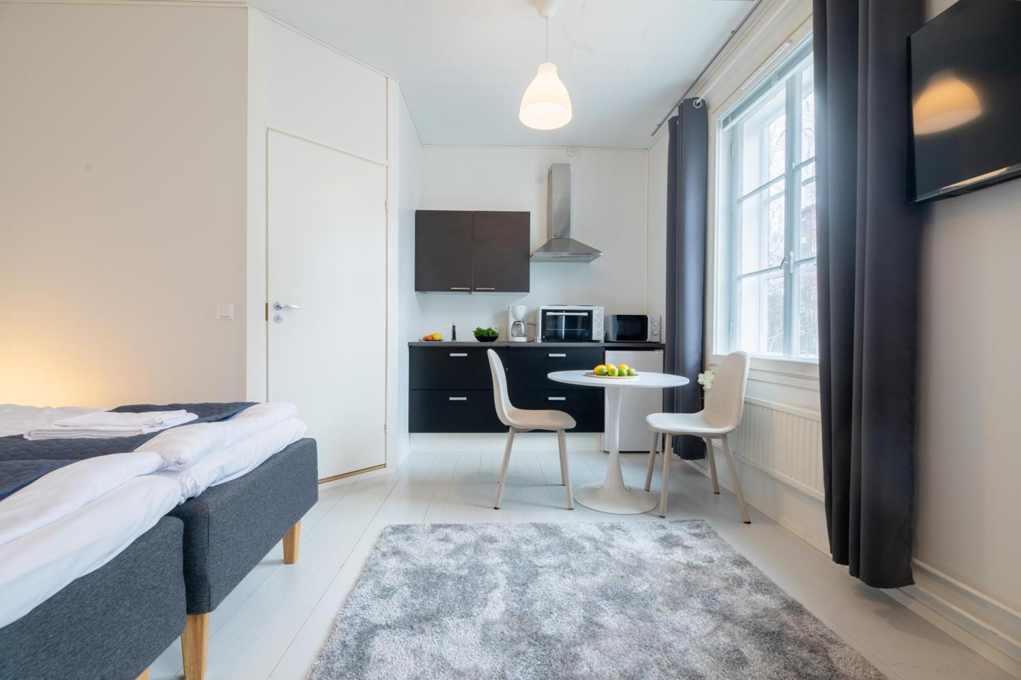 Vanha Postitalo Varkaus Exteriör bild