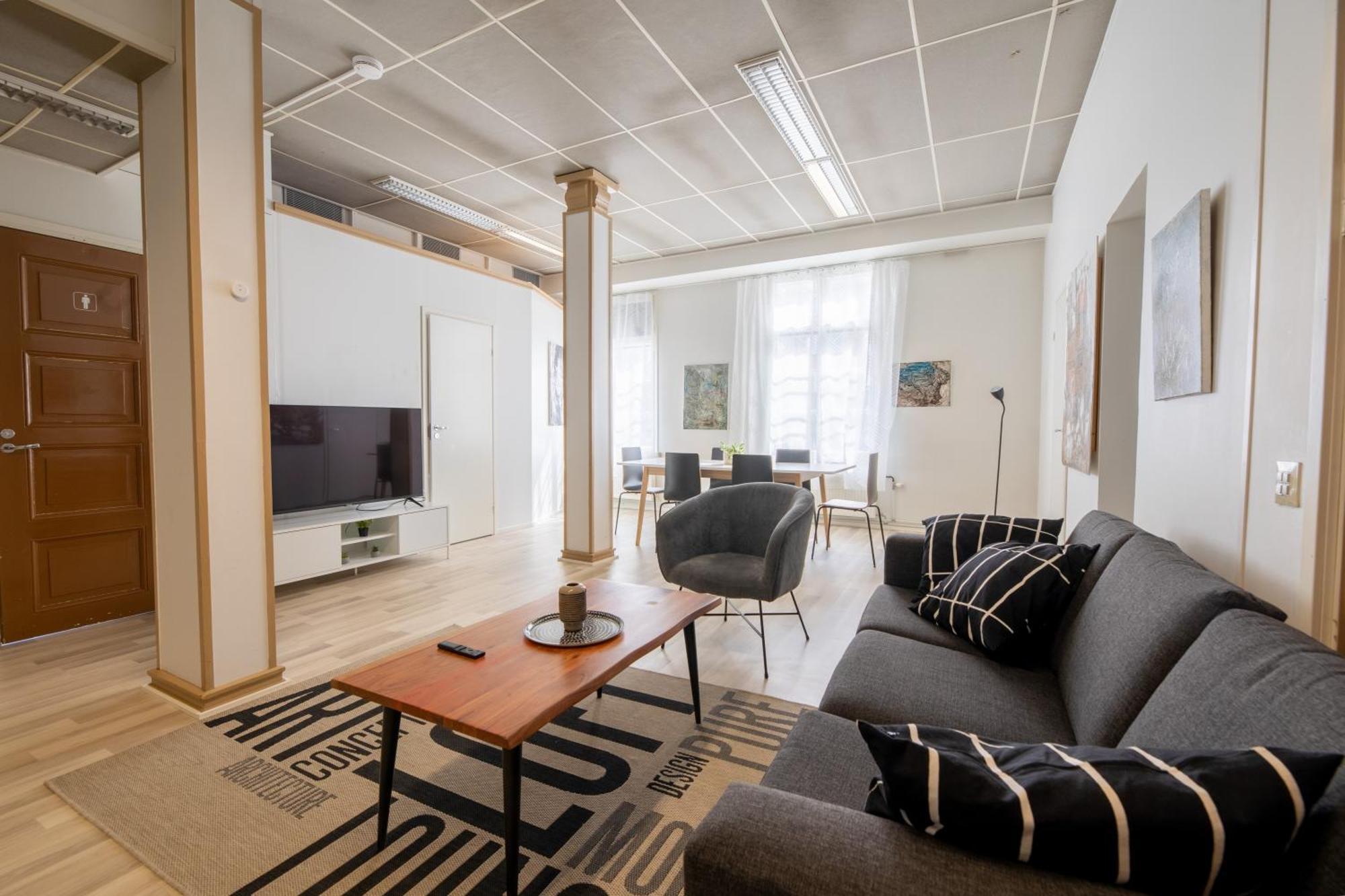 Vanha Postitalo Varkaus Exteriör bild
